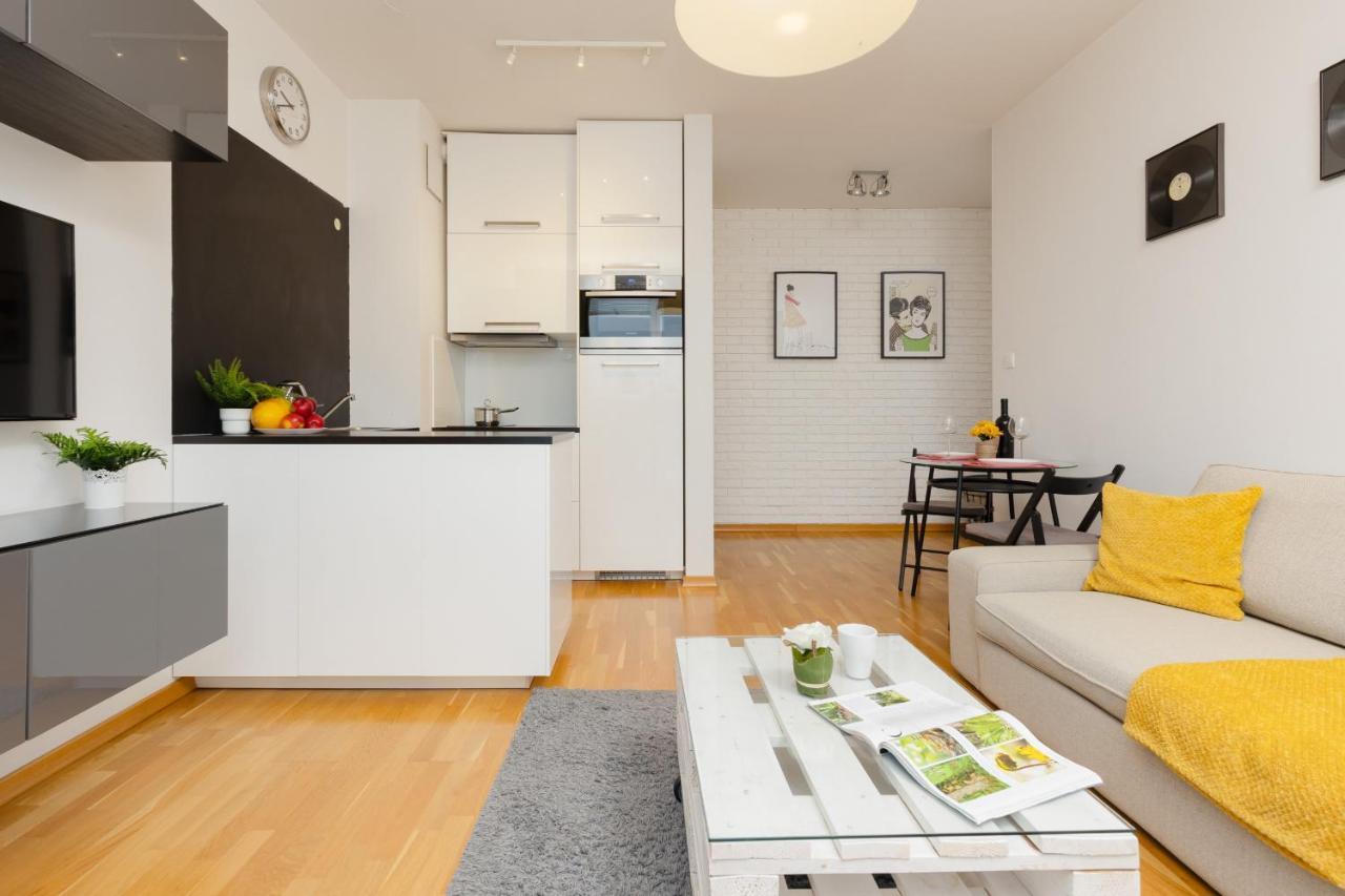 Warsaw Bemowo Modern Apartment Dywizjonu 303 By Noclegi Renters Esterno foto